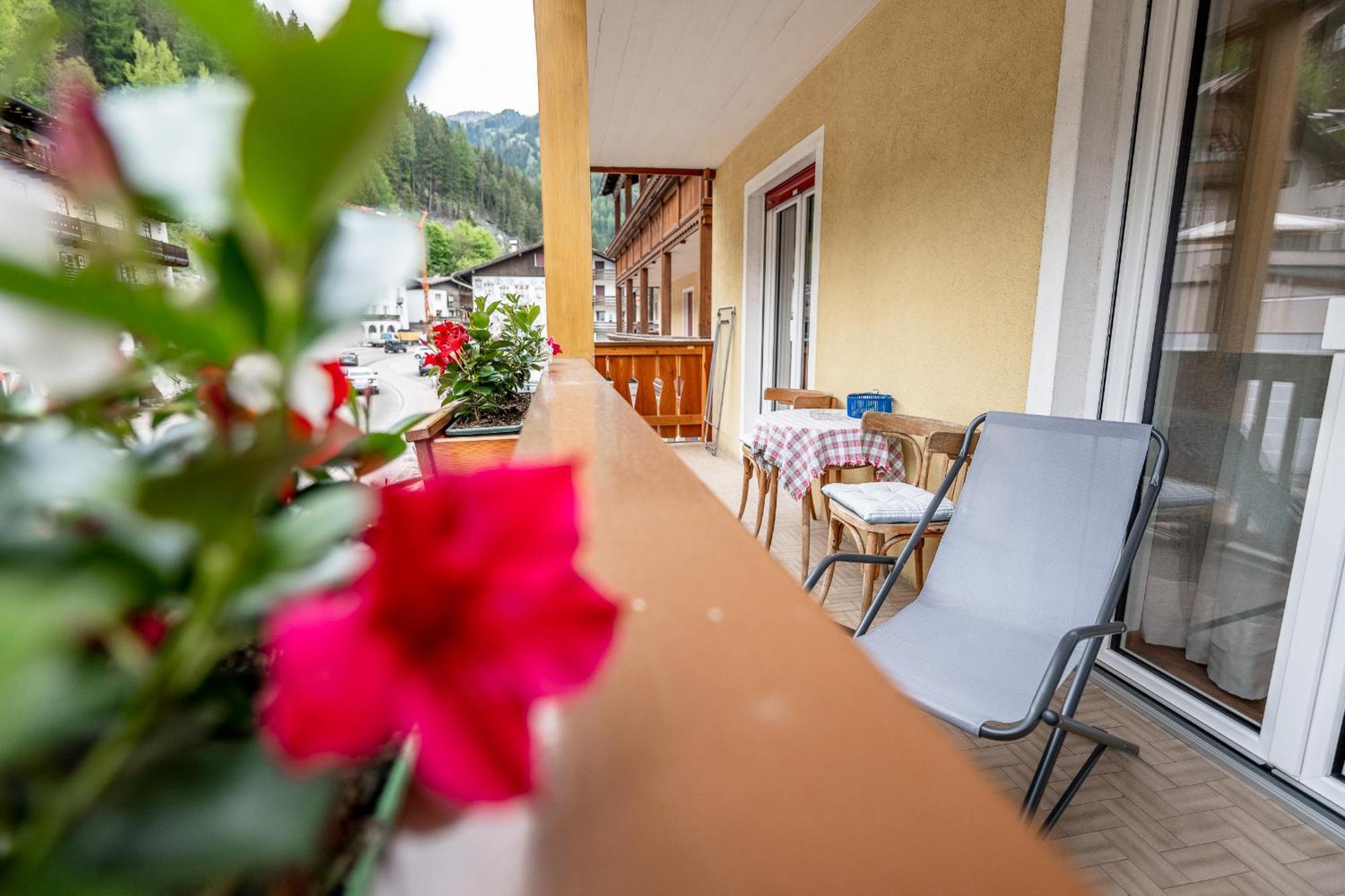 Appartamenti Cesa Maria Mountain Hospitality กานาเซย์ ภายนอก รูปภาพ