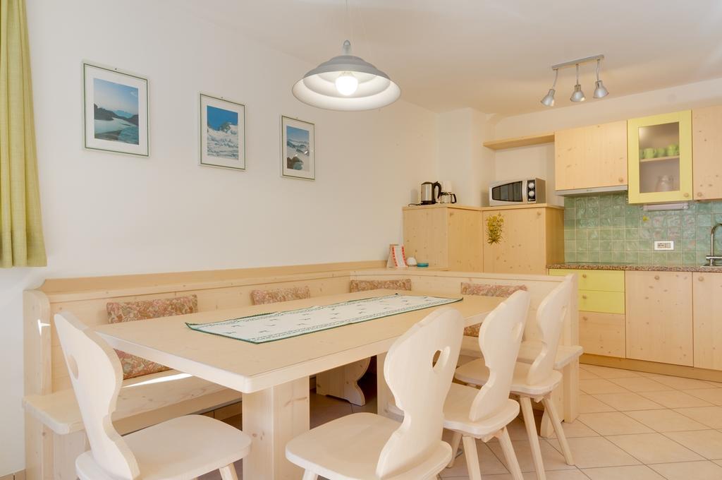 Appartamenti Cesa Maria Mountain Hospitality กานาเซย์ ภายนอก รูปภาพ